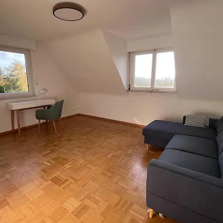 Gemuetlich-moderne 2,5 In Schoener Umgebung Apartman